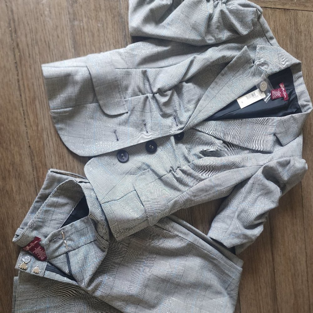 Misses slim fit blazer and pant suit